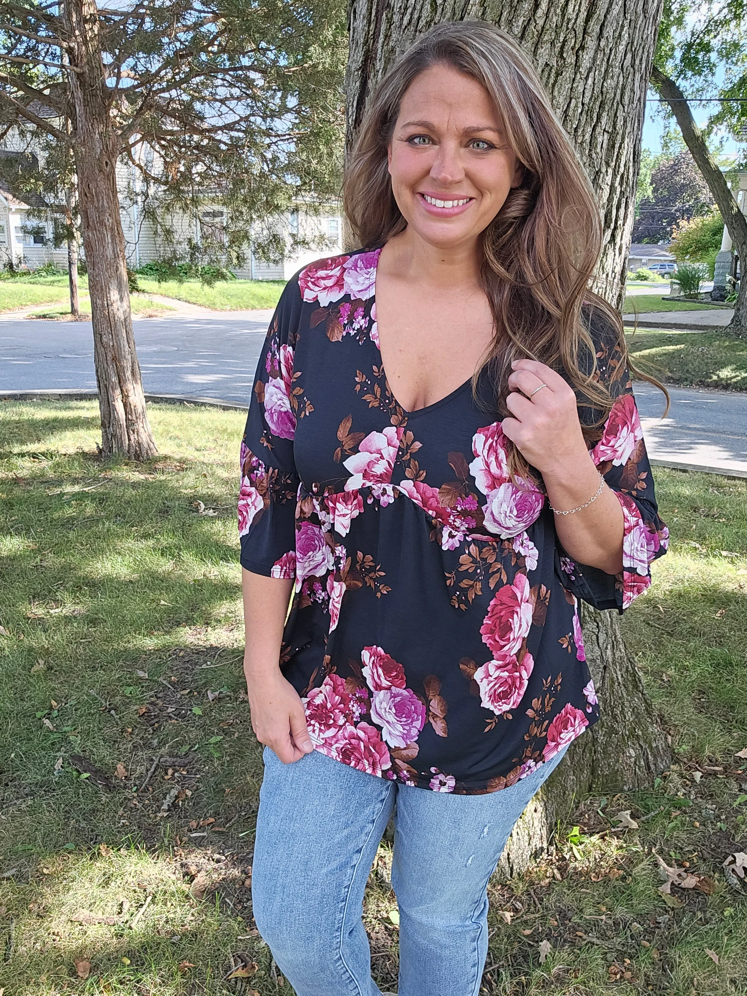 BLACK/MAGENTA FLORAL BABYDOLL TOP