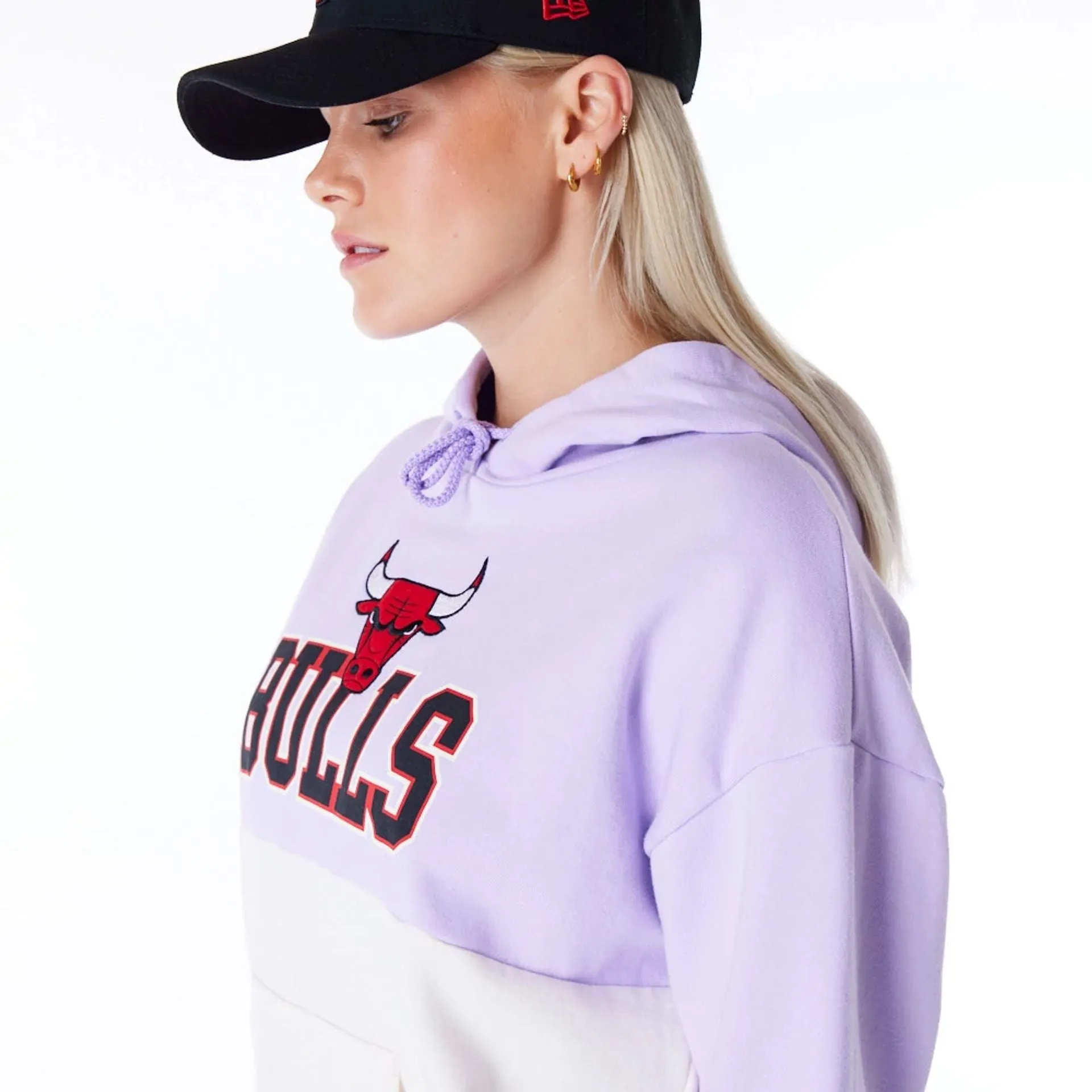 Chicago Bulls Womens NBA Pastel Purple Oversized Pullover Hoodie