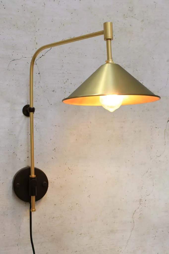 Cone Wing Wall Lamp with Wall Plug