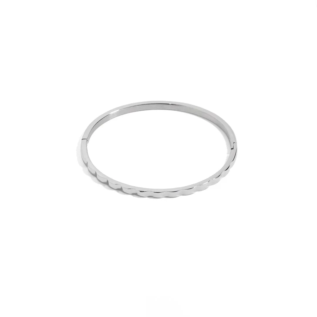 CURVS SILVER BRACELET