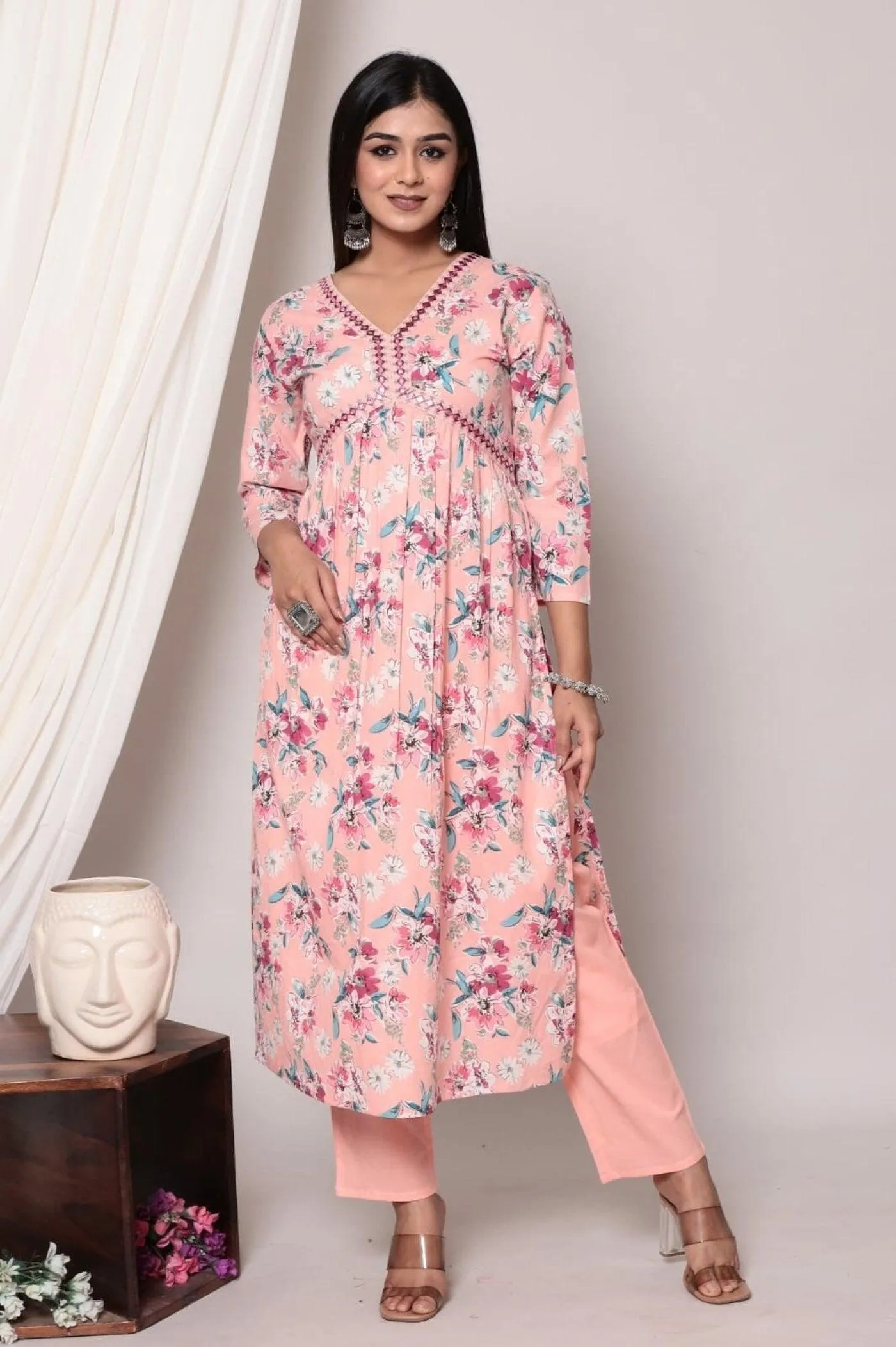 Elegant Floral Pink Kurta Set with Dupatta