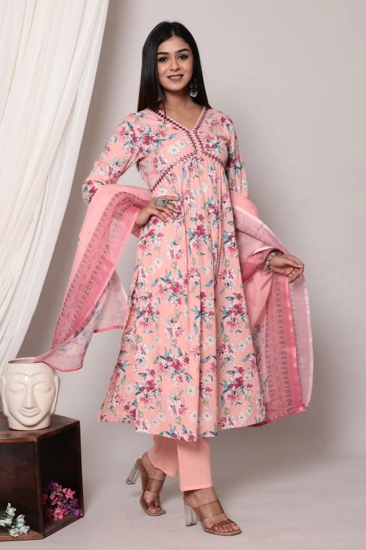 Elegant Floral Pink Kurta Set with Dupatta