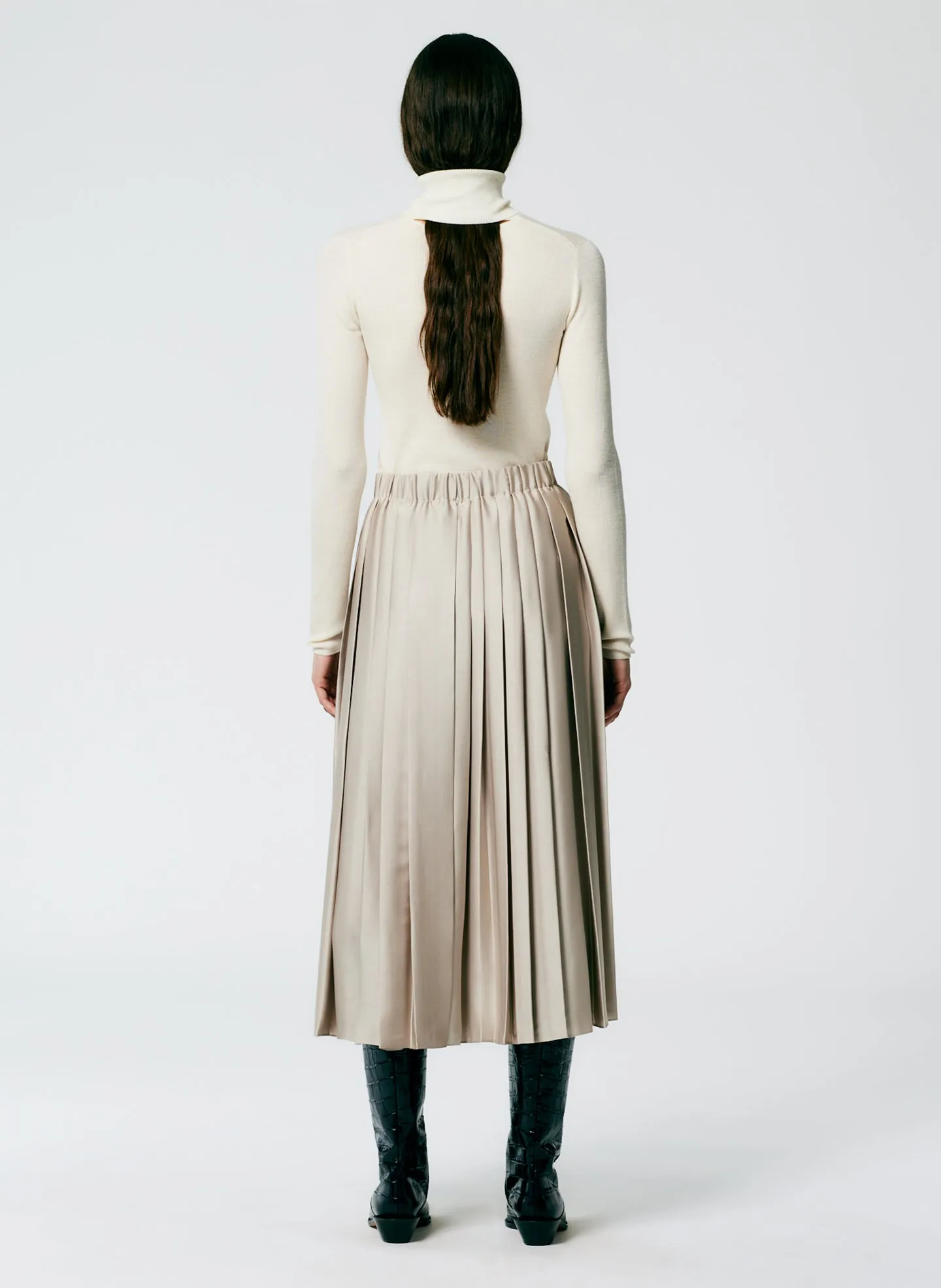 Feather Weight Pleated Pull On Skirt