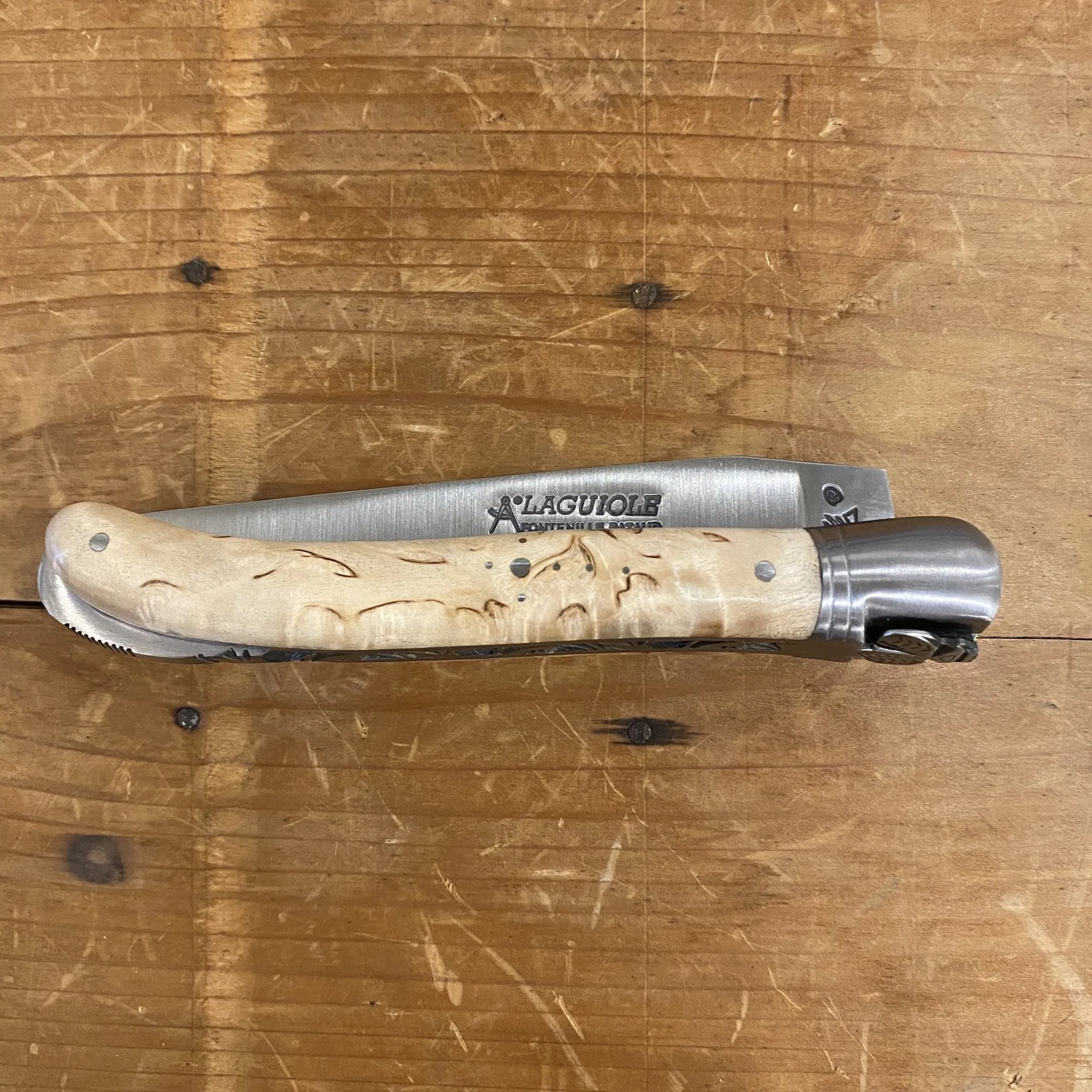 Fontenille Pataud Laguiole Nature 12cm Pocket Knife Curly Birch Lockback