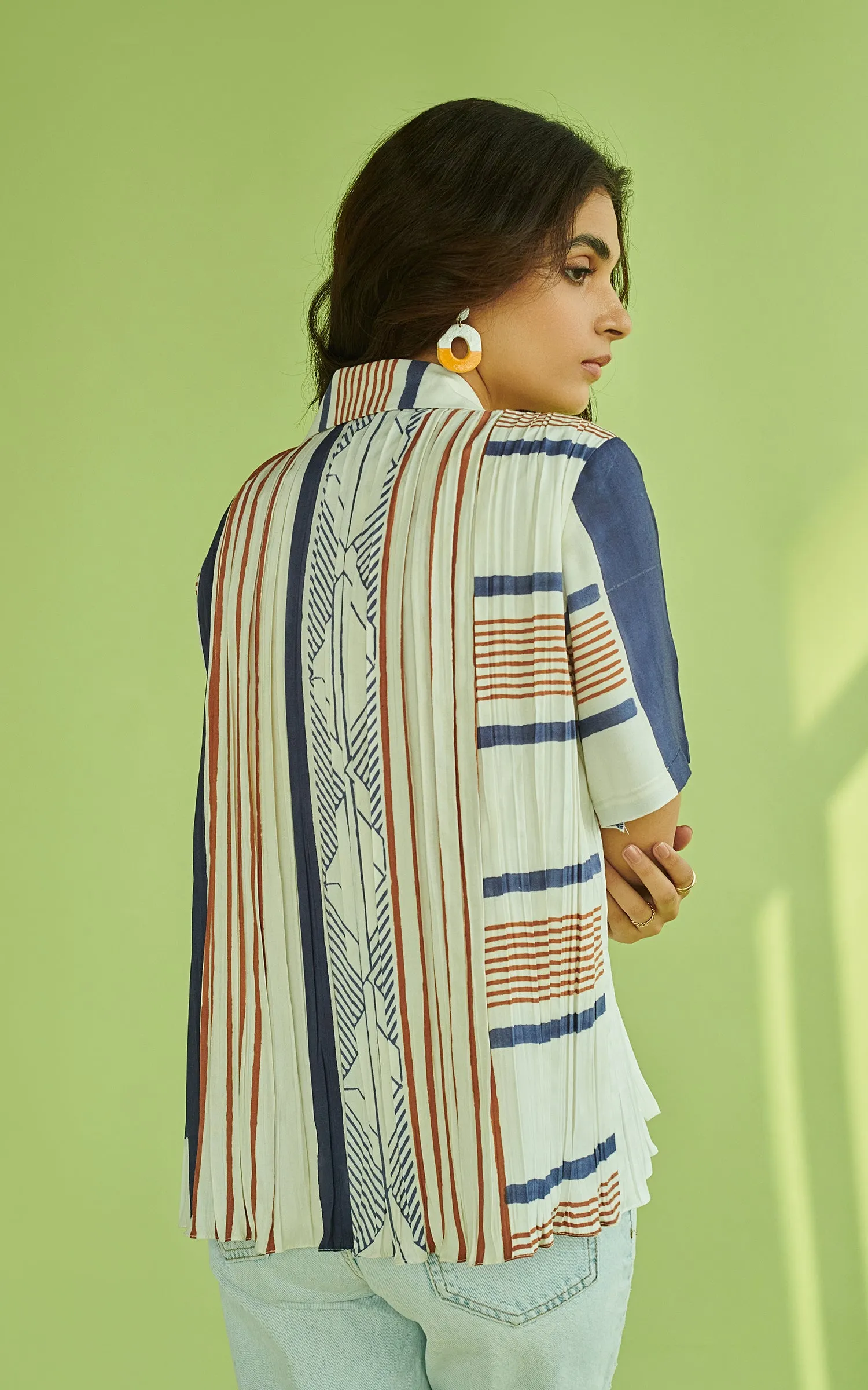 Geometric Printed Pleated Shirt