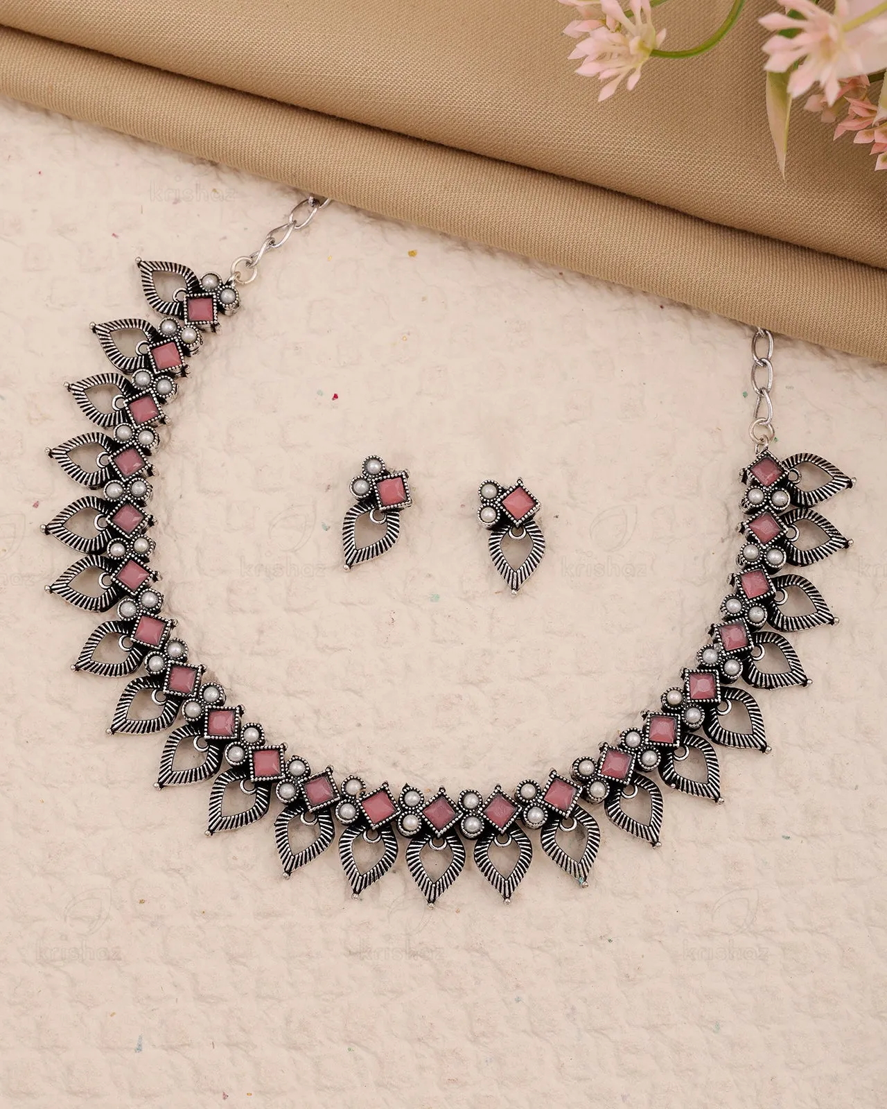 Jaisvi Silver look Alike Necklace