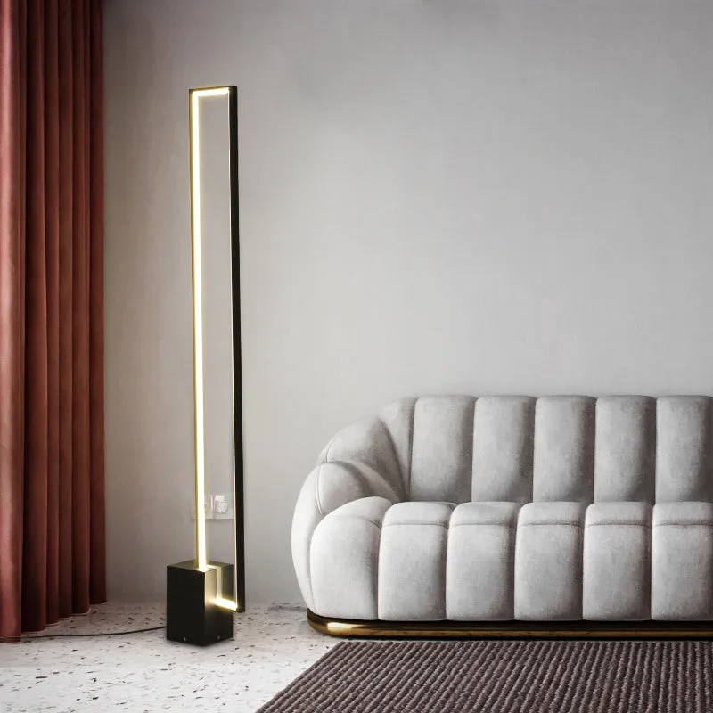 Luminaire Black Floor Lamp