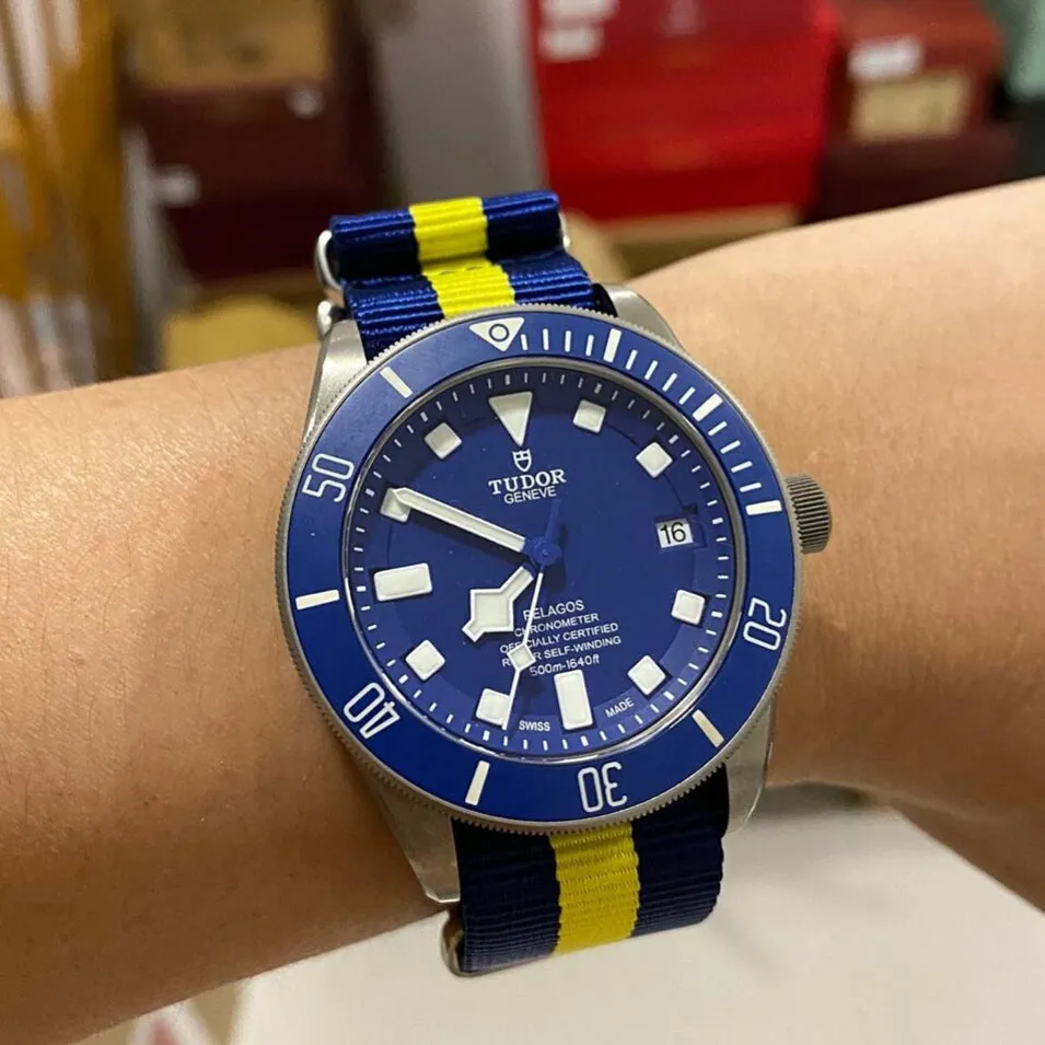 Premium Nato Strap in Navy Yellow